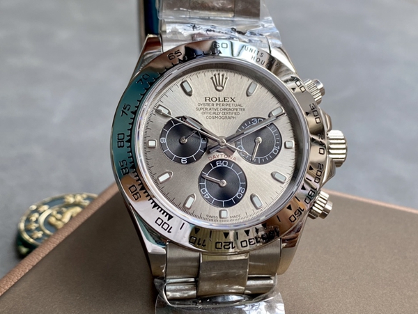 激安ロレックス背面デザイン